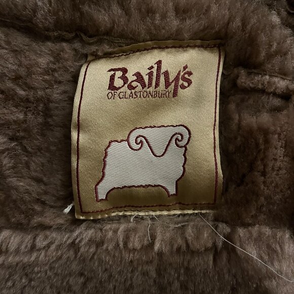 Vintage Womens Shearling Jacket - Picture 4 of 5